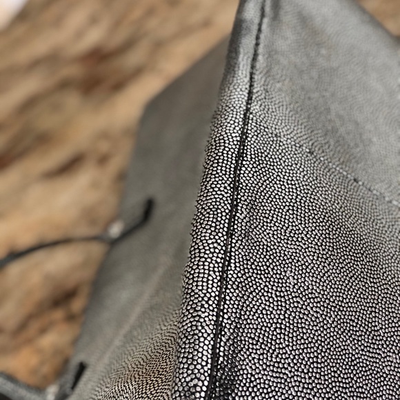 Henri Bendel silver/black tote bag - Picture 4 of 10